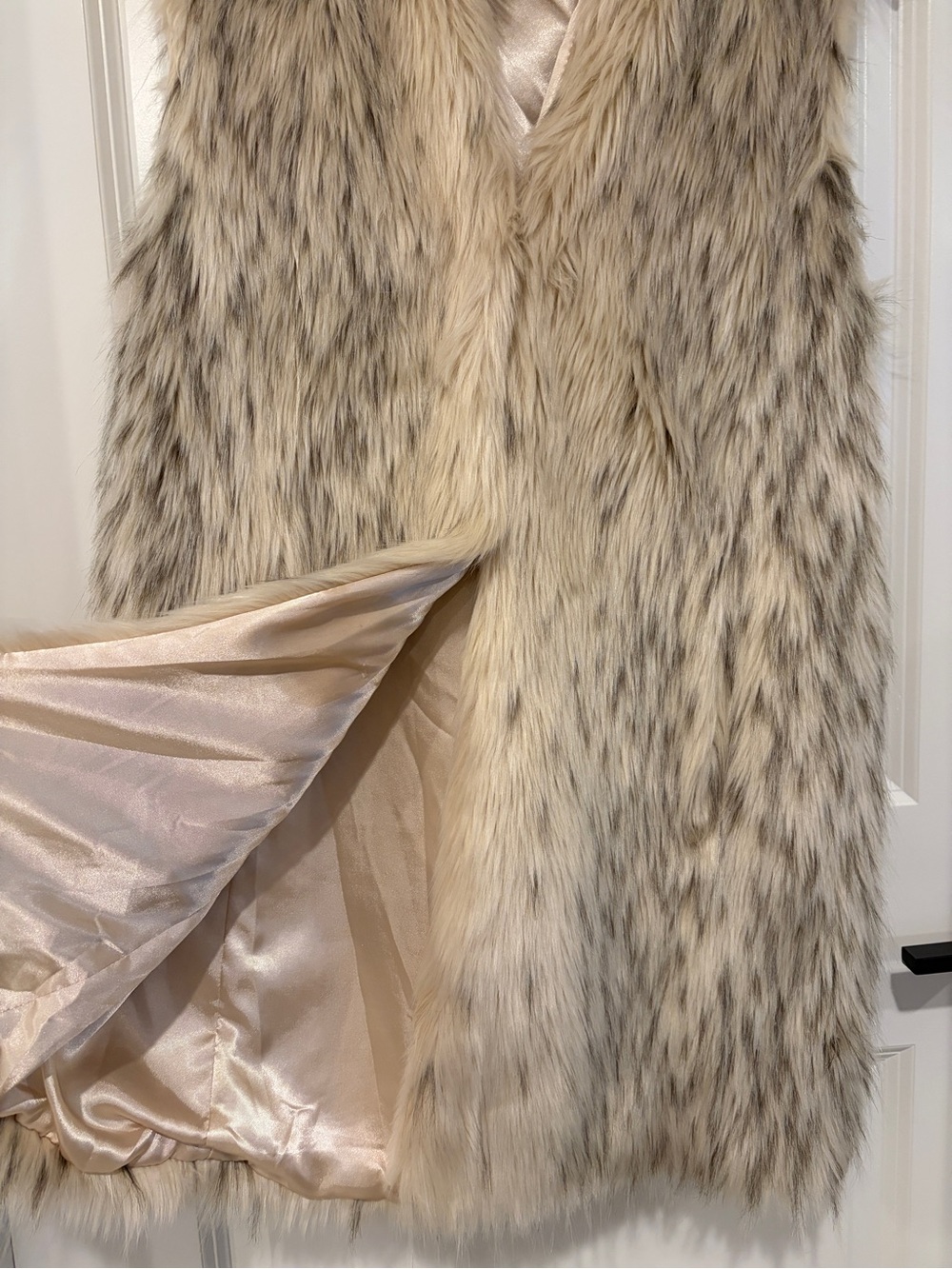Donna Salyers' Fabulous-Furs Faux Fur Vest Small - Picture 5 of 11